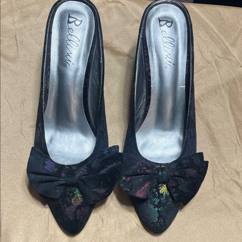 Bellini Black Kitten Heels - Picture 5 of 8